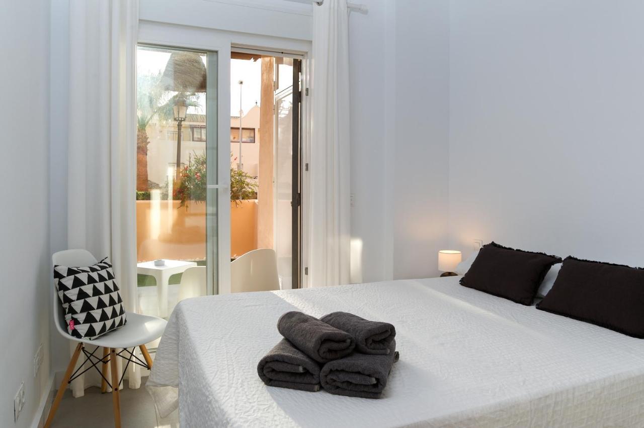Surf Apartment - Wifi - Parking - Swimming Pool - Patio - Garden Tarifa Exterior foto