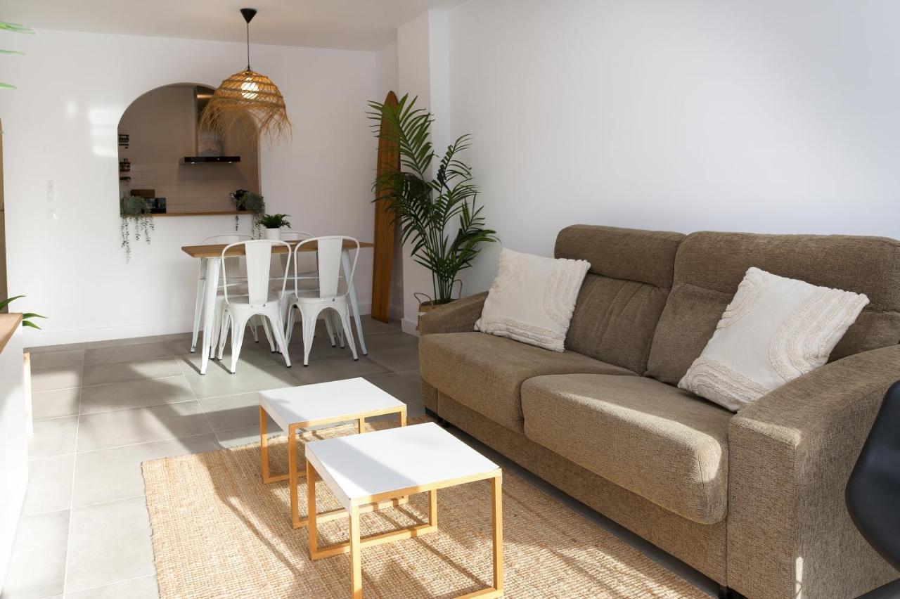 Surf Apartment - Wifi - Parking - Swimming Pool - Patio - Garden Tarifa Exterior foto