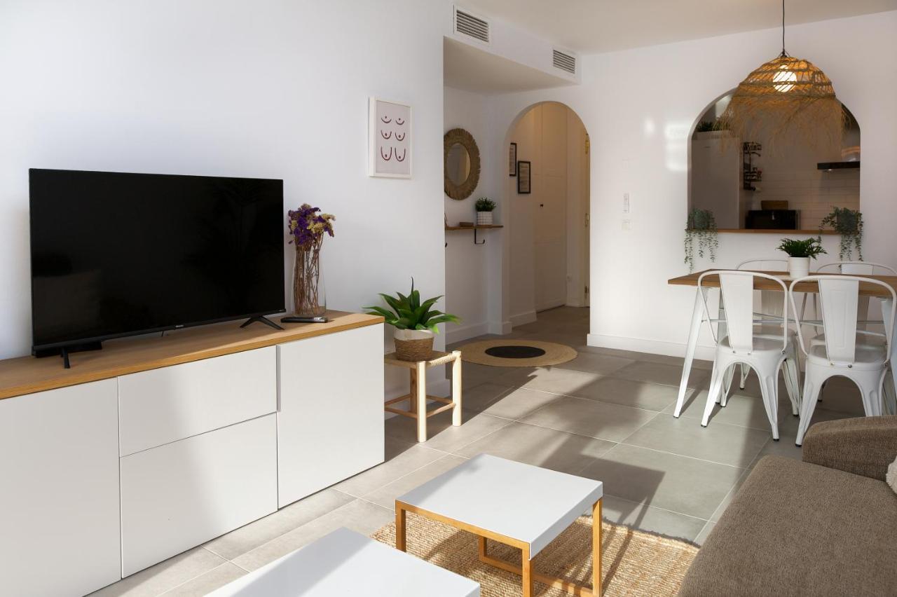 Surf Apartment - Wifi - Parking - Swimming Pool - Patio - Garden Tarifa Exterior foto