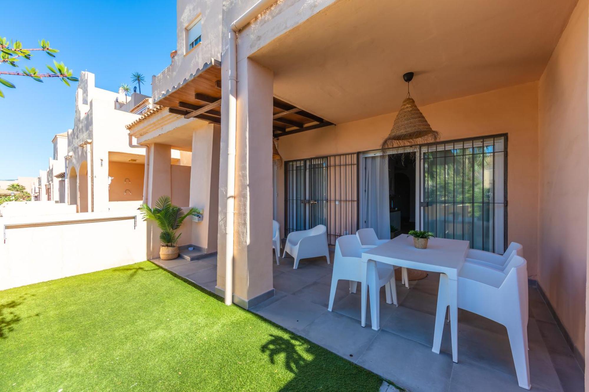 Surf Apartment - Wifi - Parking - Swimming Pool - Patio - Garden Tarifa Exterior foto